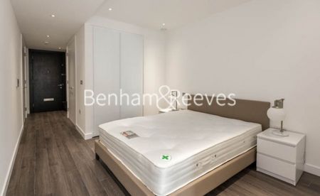 Studio flat to rent in Alie Street, Aldgate, Wapping, E1 - Photo 2