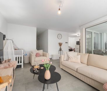 Instapklaar twee slaapkamerappartement in centrum Temse - Photo 2