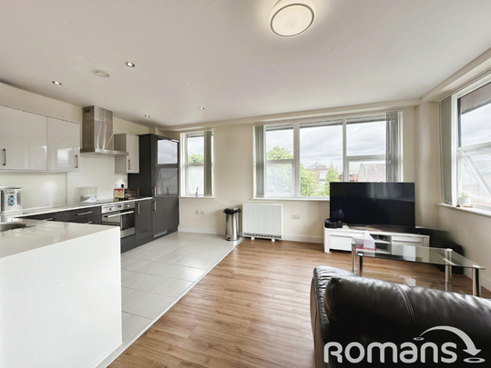 1 bedroom flat to rent - Photo 1