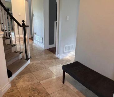 5 MCCULLOUGH AVENUE - Photo 4