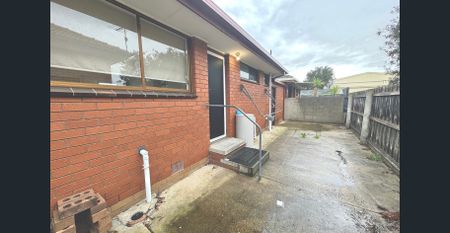 Charming 1-bedroom, 1-bathroom unit - Photo 3