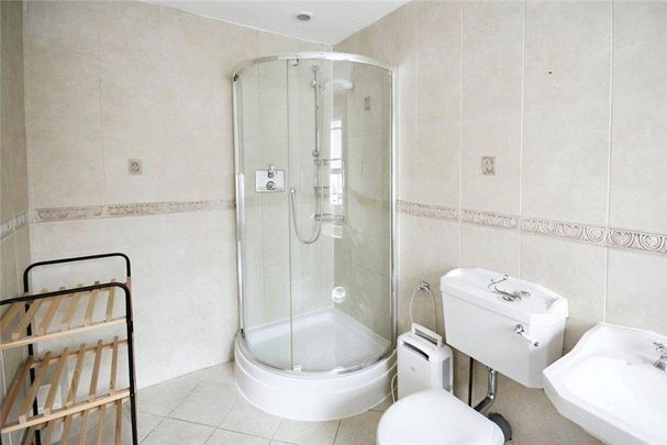 4 bedroom detached house to rent - Photo 1