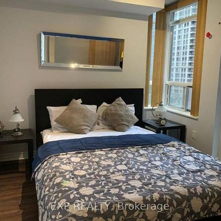 Burnhamthorpe & Duke Of York Fully Furnished 3Bdrm +Den Utilities In - Photo 1