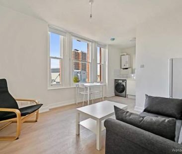 2 bedroom property to rent in London - Photo 5