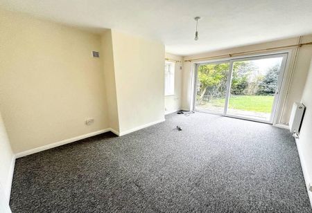 3 bedroom detached bungalow to rent - Photo 5