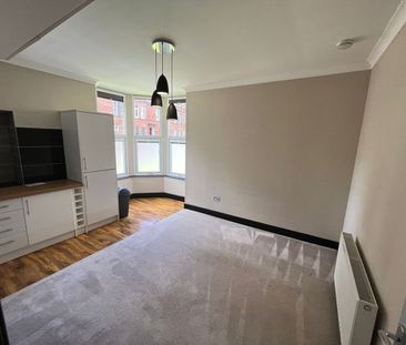 2 Bed Flat, Holmhead Place, G44 - Photo 2