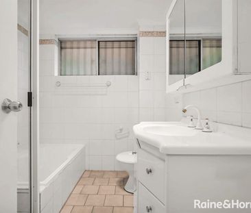 2 Bedroom Unit in Central Parramatta! - Photo 5