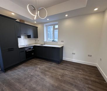 Ninian Road, Cardiff - Photo 4