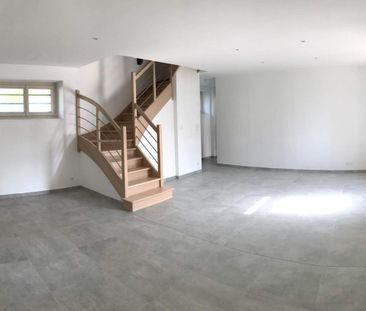 PACE, rue de louzillais, maison de type 5 dans longère rénovée en 2... - Photo 1