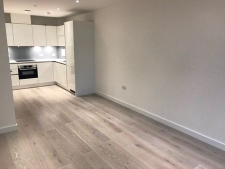 1 Bed Flat, City North Place, N4 - Photo 5