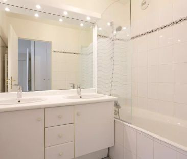 location Appartement T4 DE 86.55m² À PARIS - Photo 6