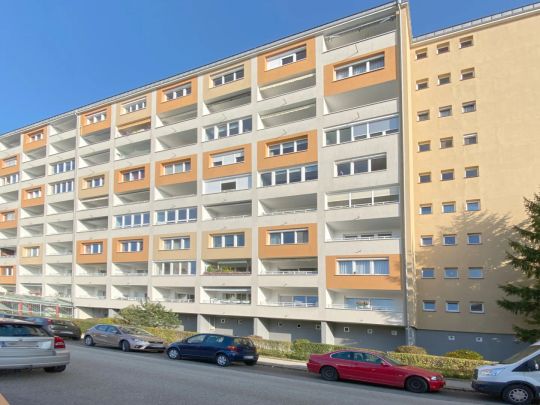 Teilmöblierte, sofort beziehbare 3-Zimmer Maisonette-Wohnung mit Loggia - Foto 1