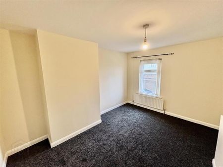 26 Greenville Street, Belfast, BT5 5AG - Photo 5