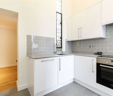 Charming two bedroom apartment set within a striking church convers... - Photo 5