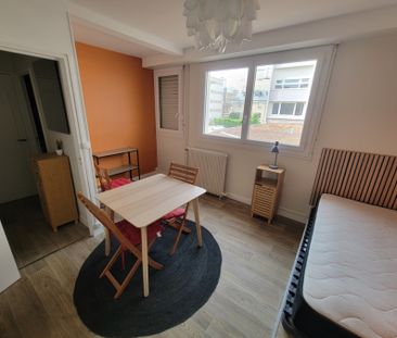 Location Appartement 1 pièce 24m² - Photo 3