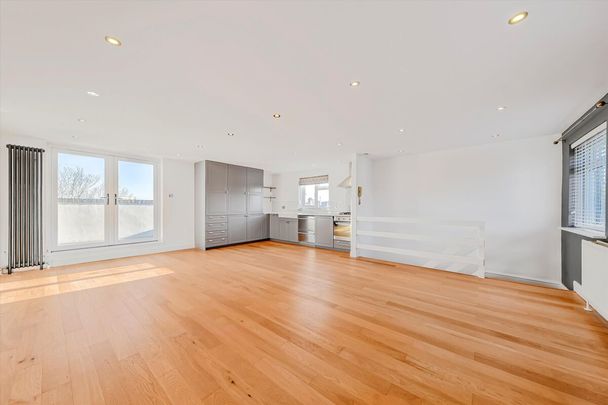 *Short Let* Charming apartment to rent on Queens Crescent, Chalk Farm NW5 - Photo 1