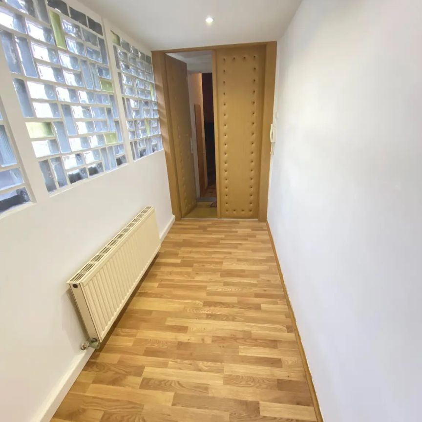 3 ZIMMER- ALTBAUWOHNUNG NÄHE UNION-KREUZUNG - Foto 1