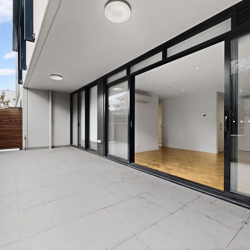 Stylish & Convenient Living in Prime Doncaster Location - Photo 1