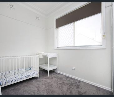 Impeccably Presented And Renovated Family Home - Photo 5