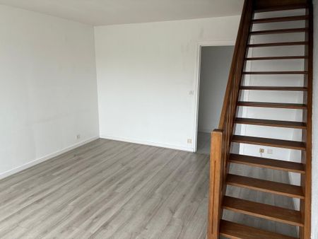 Location Appartement 4 pièces 63m² QUIBERON 56170 - Photo 3