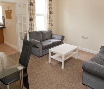 Vine Street, Lincoln, LN2 - Photo 1