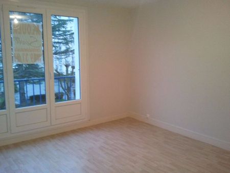Location Appartement 4 pièces 68m² RENNES 35000 - Photo 4