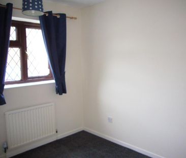 2 bedroom detached bungalow to rent - Photo 5