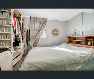 3b Roland Street, Clontarf, Qld 4019 - Photo 2
