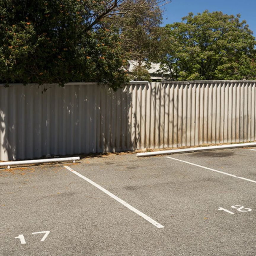 LOCK UP & LEAVE PARTLY FURNISHED APARTMENT! - Photo 1