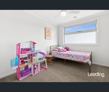 13 Fowler Walk, Sunbury, Vic 3429 - Photo 1