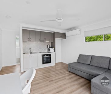 Private 2-Bedroom house - Elevated Position, Fully Fenced & Partial... - Photo 3