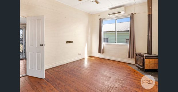 3 BEDROOM HOME - Photo 1