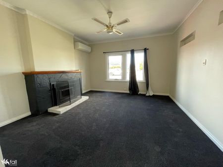 Newly Renovated Home in the Heart of Glenorchy - Photo 2
