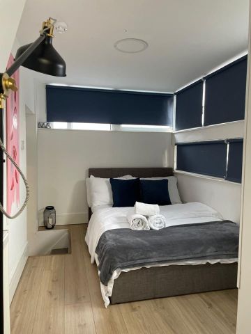 Studio Flat, Charleville Road, W14 - Photo 2