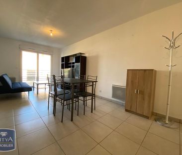 Location Appartement 2 pièces 40m² ARLES 13200 - Photo 3