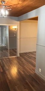3 1/2 Rénové à St-Jérôme avec balcon - Électros et stationnement inclus - Photo 4