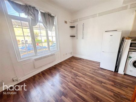 Studio to rent - Photo 5