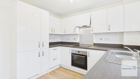 3 bedroom semi-detached house to rent - Photo 3