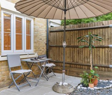 3 bedroom terraced house to rent - Photo 5