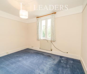 2 bedroom house to rent Riverside, Pixham, RH4 - Photo 4