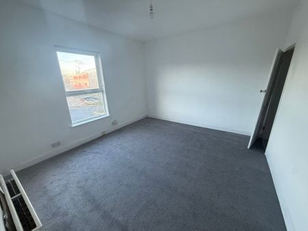 Woodhead Road, Sheffield - Photo 4