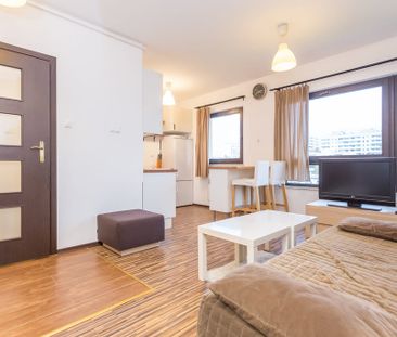 Zobacz Umeblowana kawalerka, idealna lokalizacja 25 m² - Zdjęcie 2