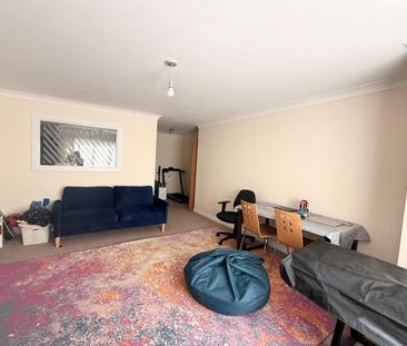 2 Bedroom Apartment To Let - Photo 1