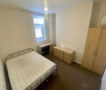 5 bedroom house to rent - Photo 1
