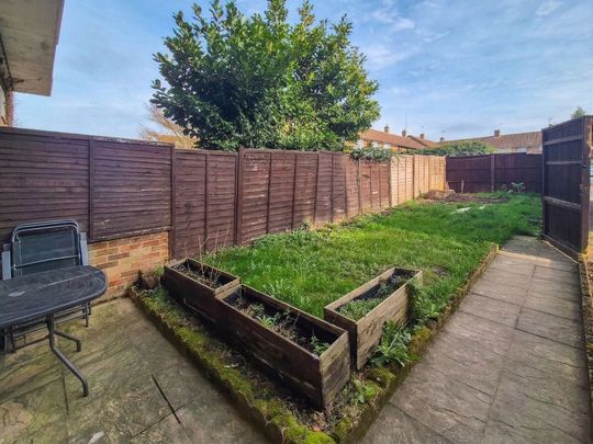 Pennymead, CM20, Harlow - Photo 1