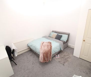 Room For Rent Wood Road, Pontypridd - Photo 3