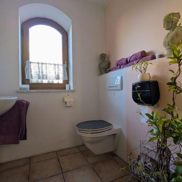 Viel Platz! Wohnen mit Hauscharakter - 4-Zimmer-Wohnung über zwei Etagen! - Photo 1