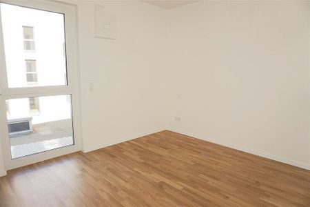 Exklusive 3 Zimmer Wohnung mit Einbauküche und Balkon in direkter Mosellage ! - Photo 2