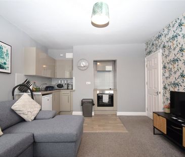 1 bed apartment to rent in Eastborough, Scarborough, YO11 - Photo 3