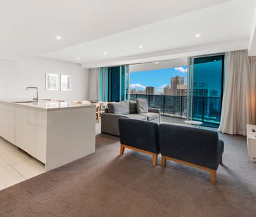 Luxury Furnished Apartment – Surfers Paradise Living at Its Finest - Photo 3